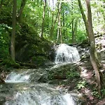 & Отель