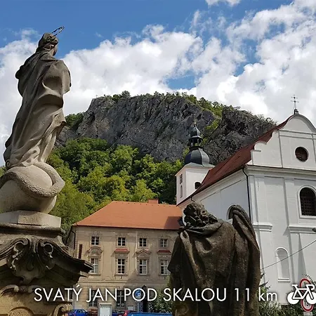 & 4* 카를슈테인