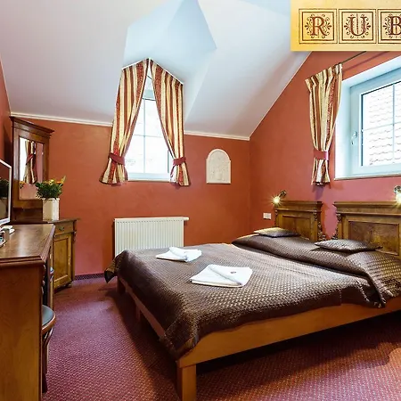 & Hotel