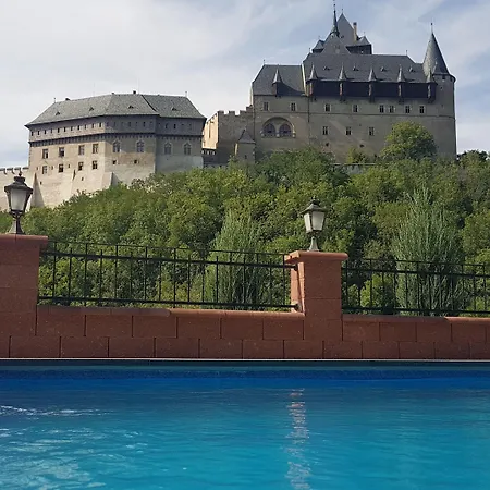 & Hotel Karlštejn