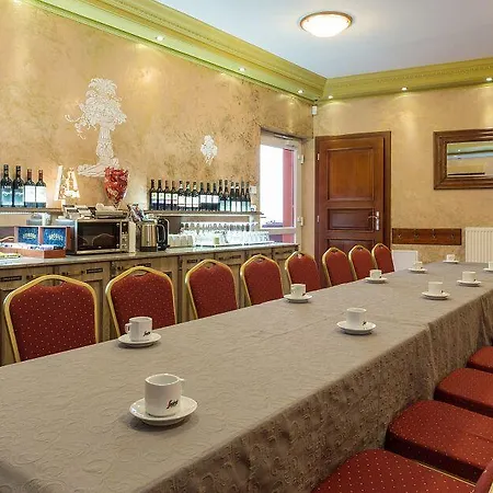 & Hotel Karlštejn